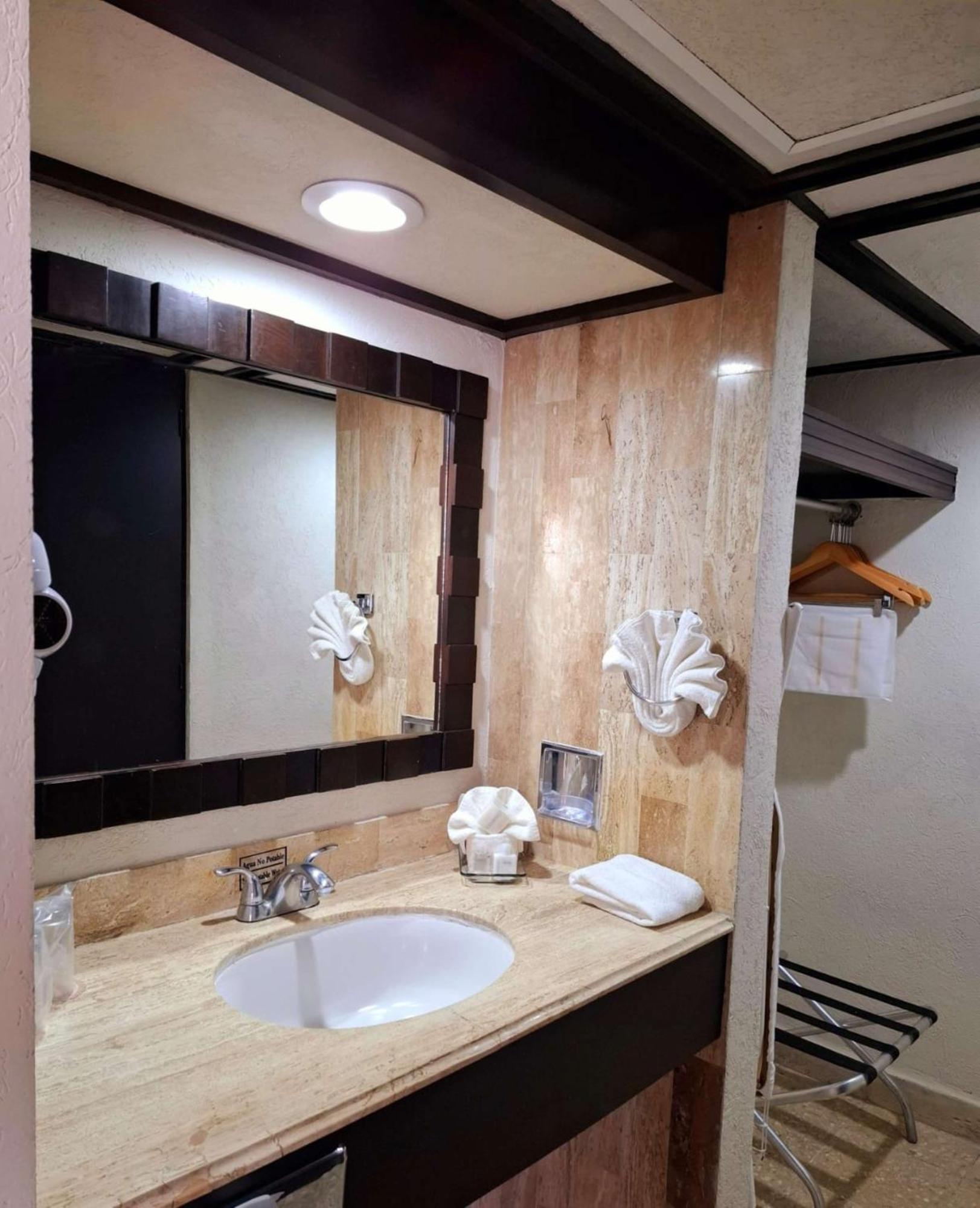 Best Western Hotel Posada Freeman Zona Dorada Mazatlán Zewnętrze zdjęcie